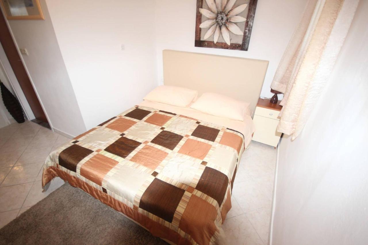 Small Apartment For A Great Holiday Задар Екстериор снимка