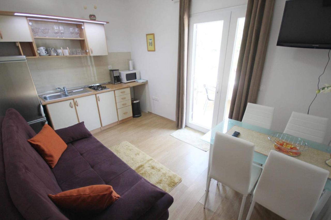 Small Apartment For A Great Holiday Задар Екстериор снимка