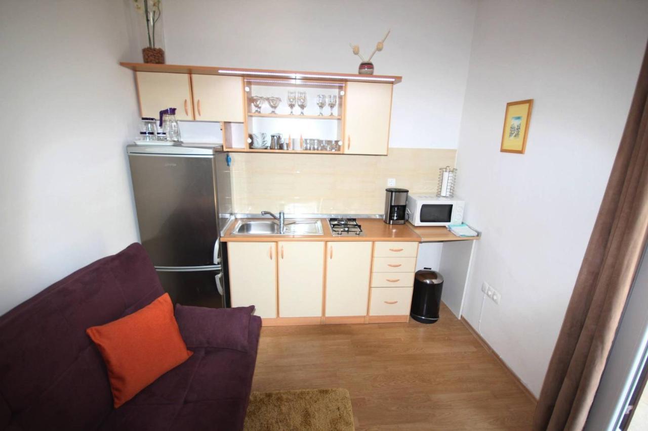 Small Apartment For A Great Holiday Задар Екстериор снимка